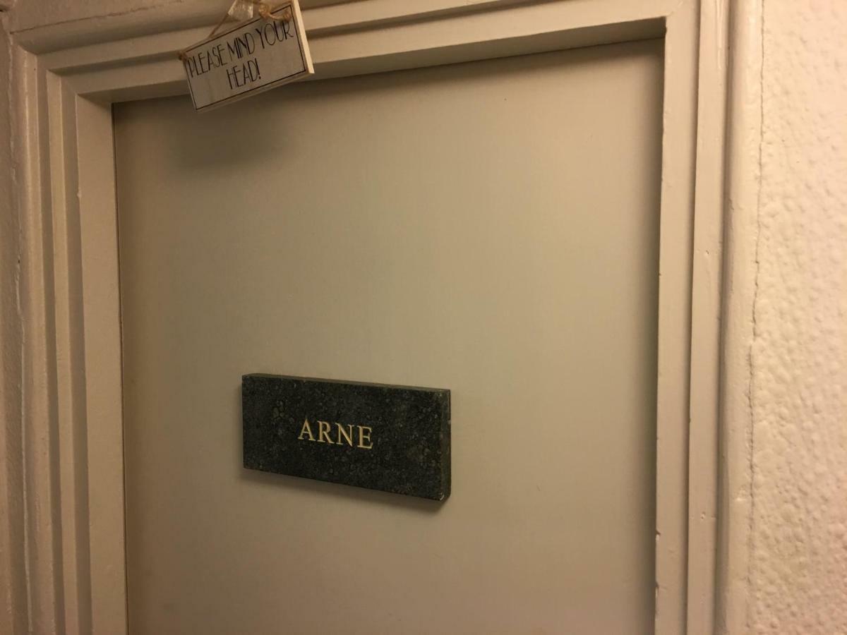 The Scott Arms Bed & Breakfast Кингстън Екстериор снимка