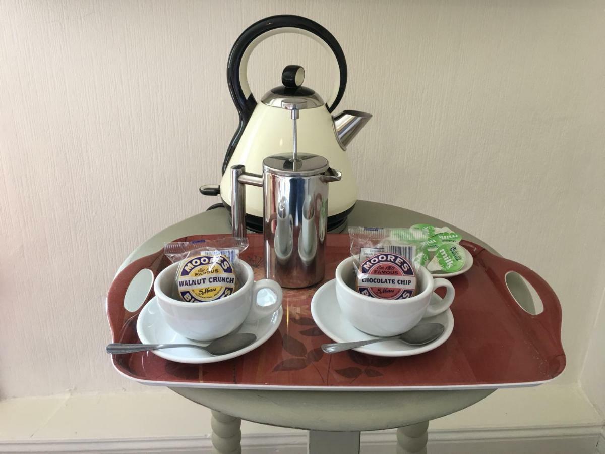 The Scott Arms Bed & Breakfast Кингстън Екстериор снимка